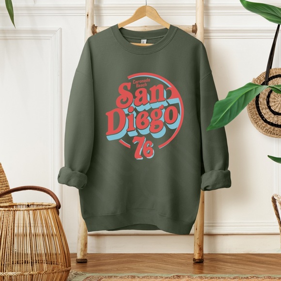 Retro San Diego Graphic Crewneck Sweatshirt - Picture 6 of 10
